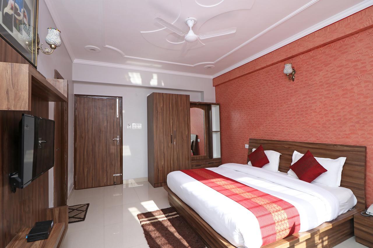 Oyo 11877 Royal Residency Hotel New Tehri Exterior foto
